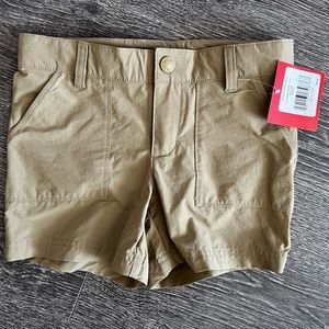 Girls The North Face Parker short size S kelp tan color nwt